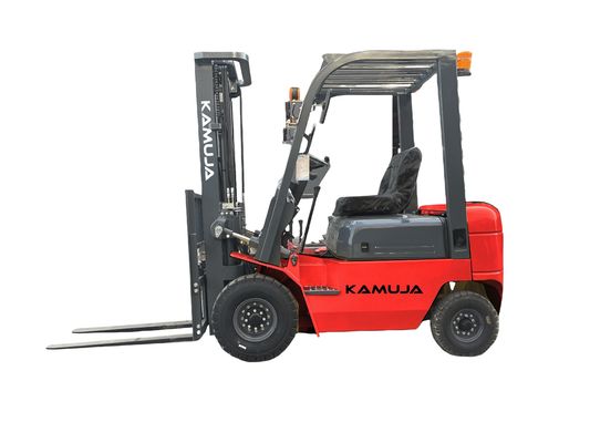 Télélivrateur polyvalent à moteur diesel de 1500 kg pour diverses applications de levage