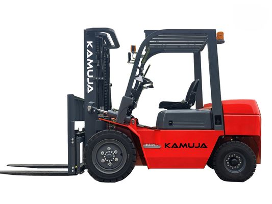 Capacité de charge de 3000 kg Moteur diesel chariot élévateur à pneus solides